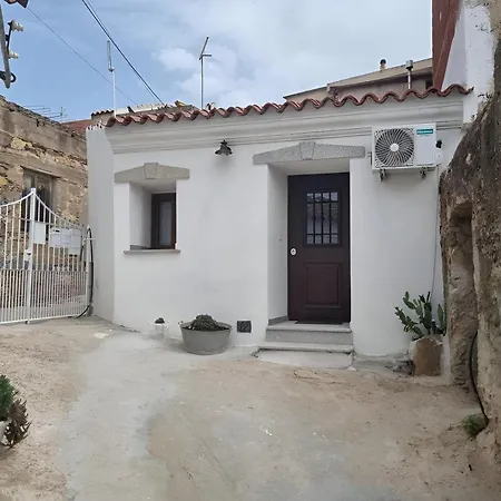La Casetta Sarda Centro Storico Spiagge Vicine Per Ogni Tipo Di Apartman